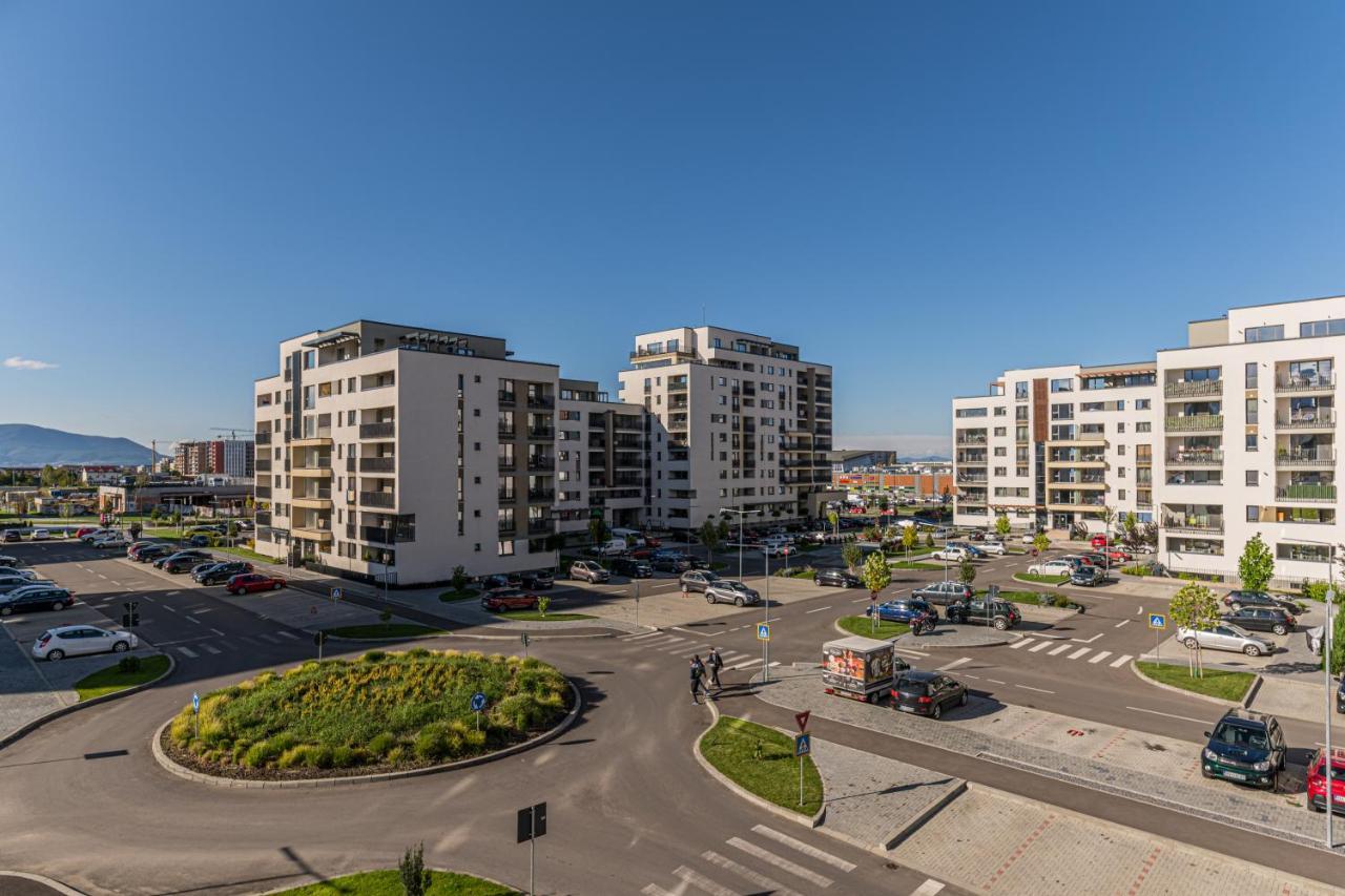 Bwa Zen Apartment Brasov Luaran gambar